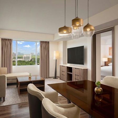 Sheraton Hyderabad Hotel Ngoại thất bức ảnh
