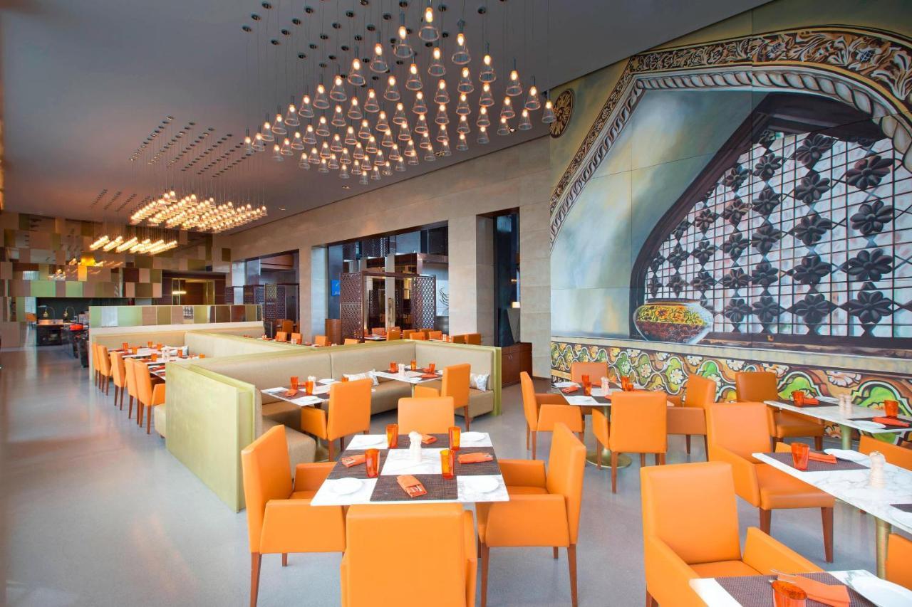 Sheraton Hyderabad Hotel Ngoại thất bức ảnh