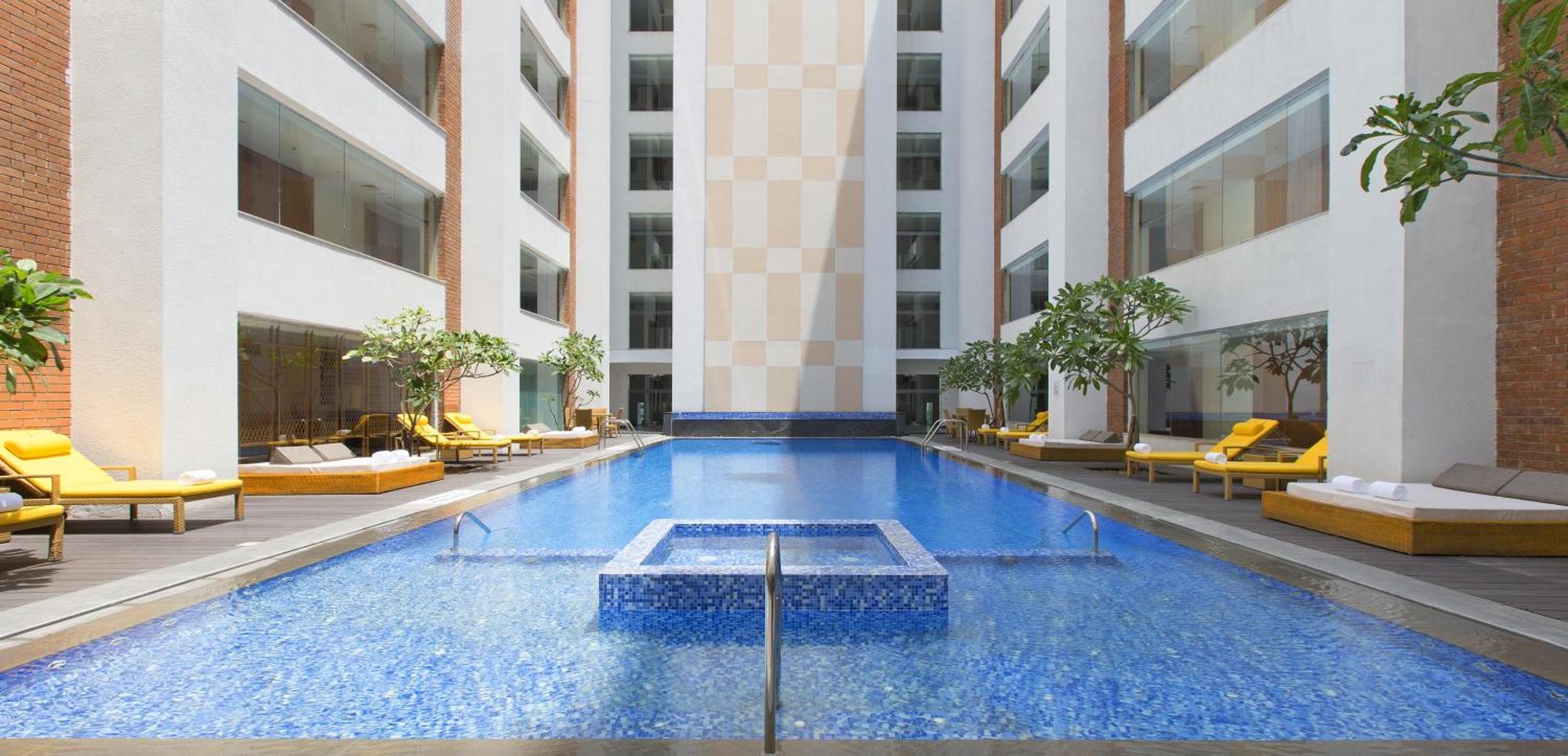 Sheraton Hyderabad Hotel Ngoại thất bức ảnh