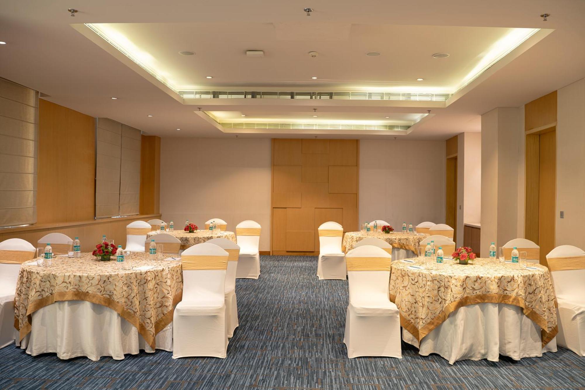 Sheraton Hyderabad Hotel Ngoại thất bức ảnh