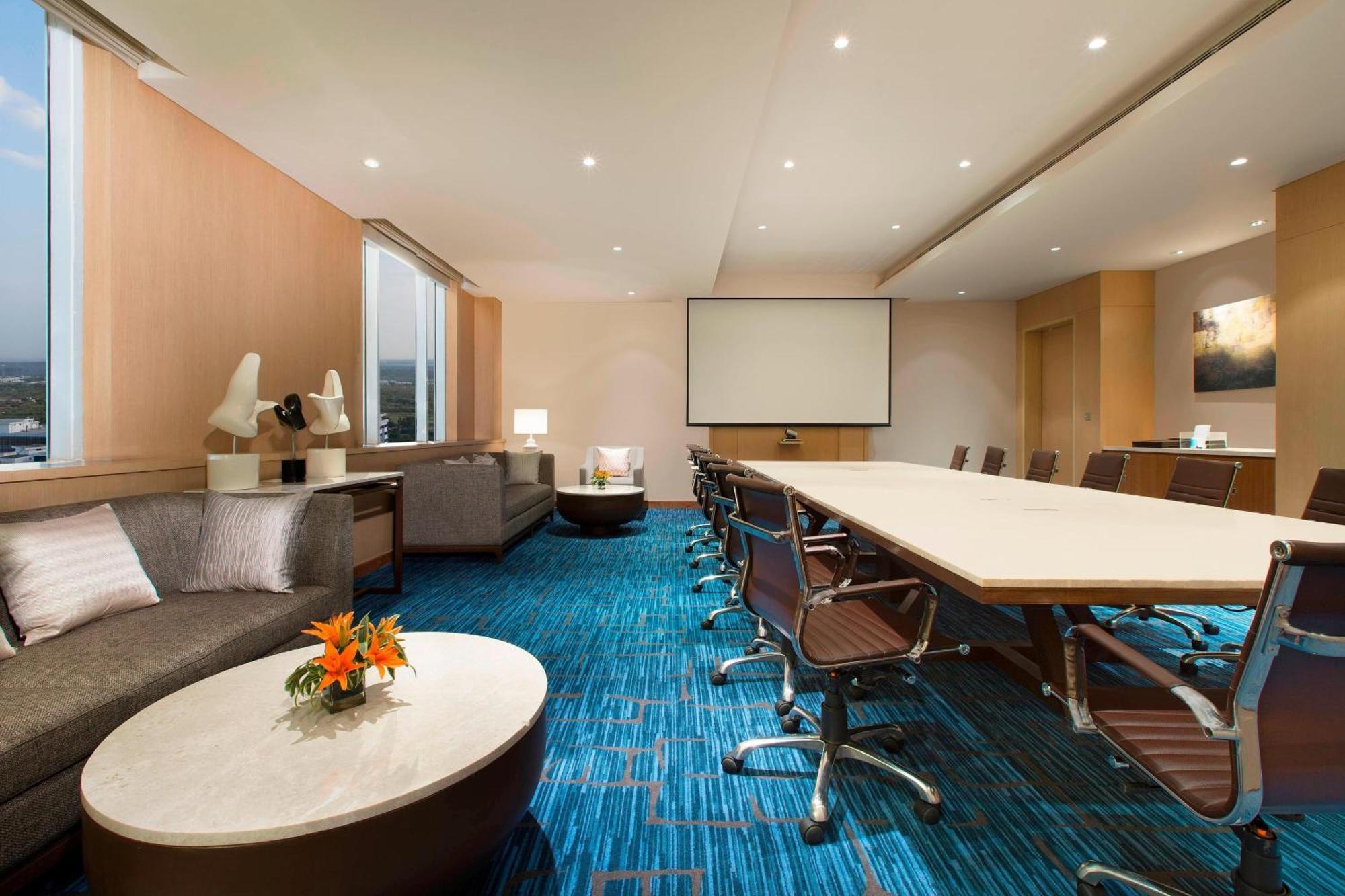Sheraton Hyderabad Hotel Ngoại thất bức ảnh
