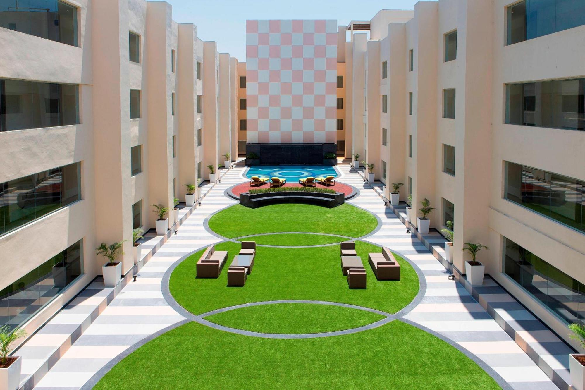 Sheraton Hyderabad Hotel Ngoại thất bức ảnh