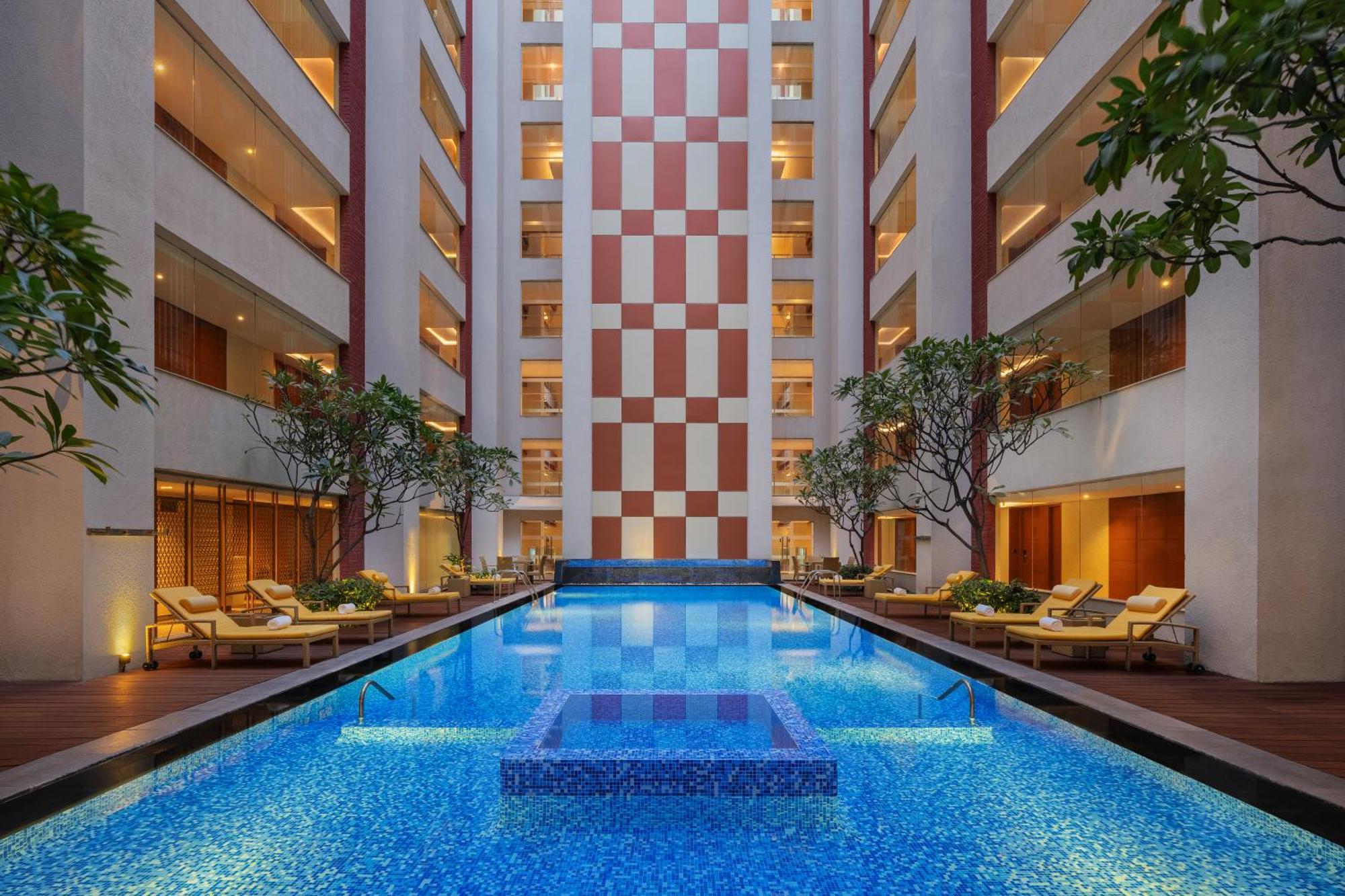 Sheraton Hyderabad Hotel Ngoại thất bức ảnh